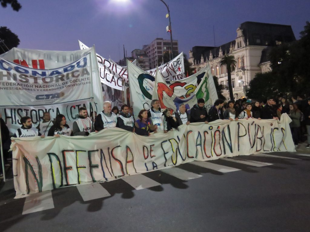 Gran jornada de lucha nacional en defensa de la Universidad y la Educación Públicas