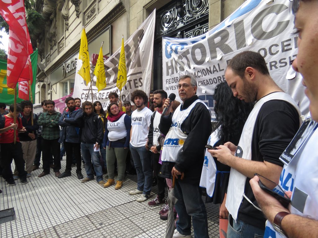 Acto en la Casa de Jujuy en repudio a la represión a estudiantes en la UNJu