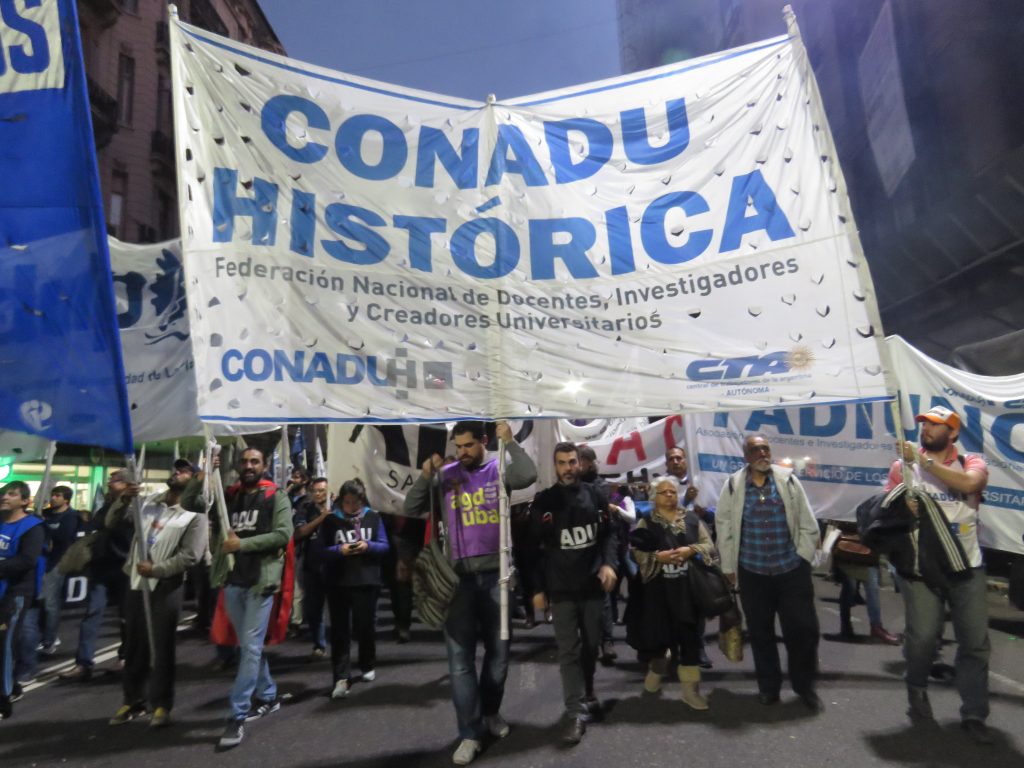 Tras la multitudinaria marcha universitaria, CONADU Histórica exige respuestas inmediatas
