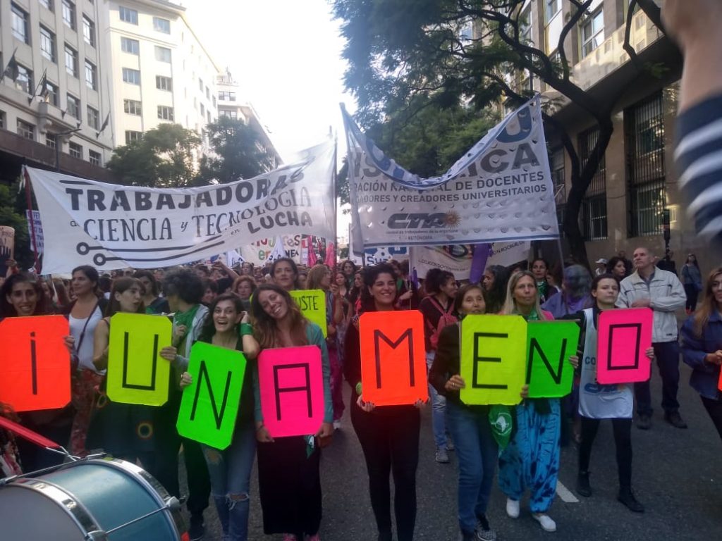 8M multitudinario en todo el país. Las docentes universitarias y preuniversitarias paramos y dijimos presente