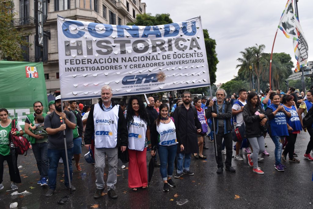 Masiva jornada nacional de lucha contra el ajuste