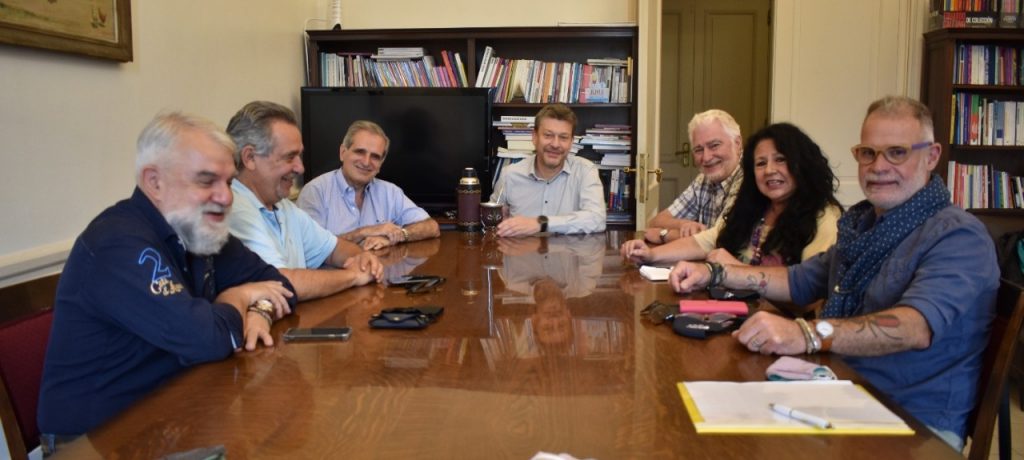 ::CONADU Histórica se reunió con la Secretaría de Políticas Universitarias: hoy a las 15 horas se realizará la Mesa de Negociación Salarial (cláusula de revisión de diciembre)::