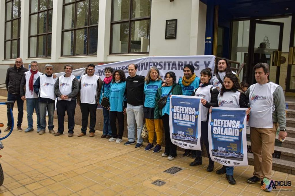 Alto acatamiento al paro nacional de CONADU Histórica. Se despliega la unidad docente en todo el país