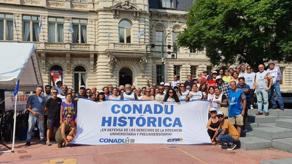 CONTINÚA EL PLAN DE LUCHA DE CONADU HISTÓRICA