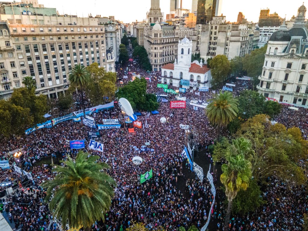 Un millón en las calles en defensa de la Universidad Pública