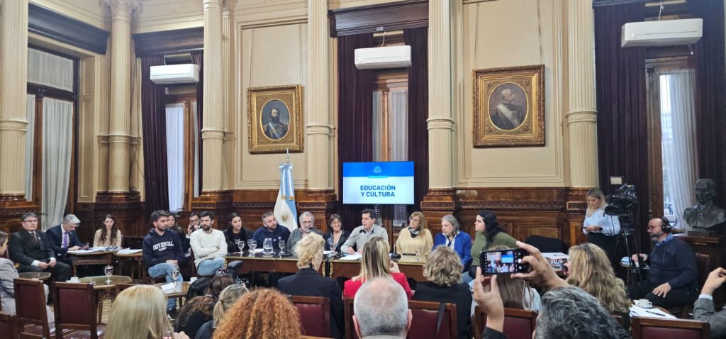 En el Senado por la Ley de Financiamiento Universitario